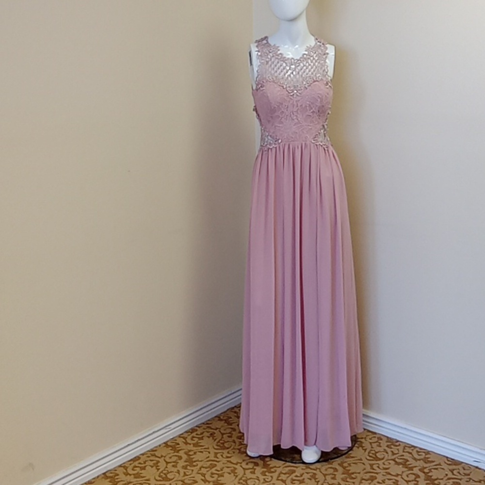 City studios size 3 prom dress